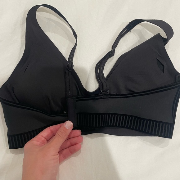 ALO Airlift Line Up Bra NEW - Picture 2 of 4